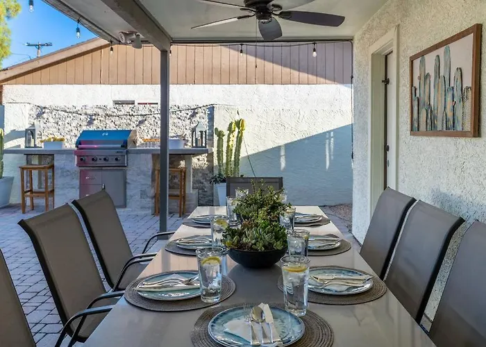 Dual Master Arcadia Lite - Near Old Town Scottsdale, Private Pool Holiday home Phoenix